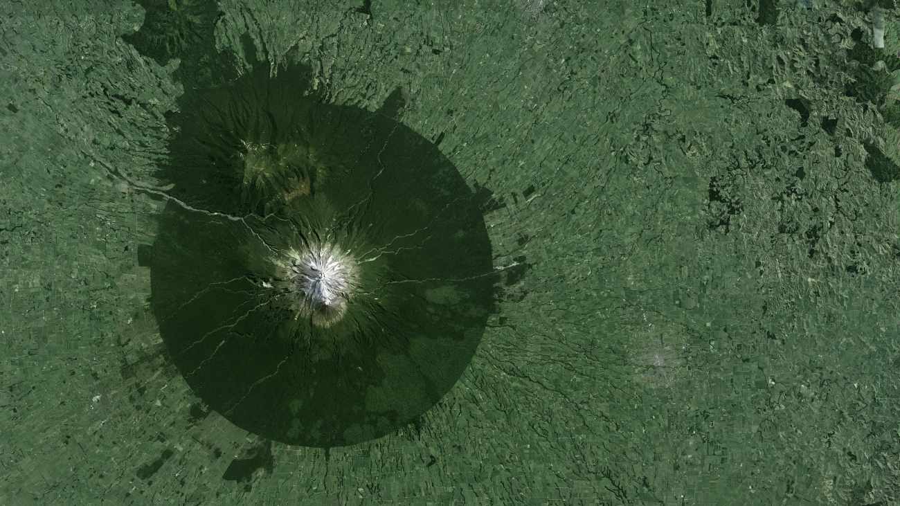 Satellietfoto van Mount Taranaki