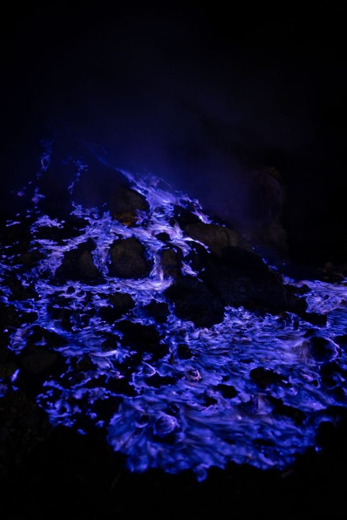 Blauwe lava bij Ijen