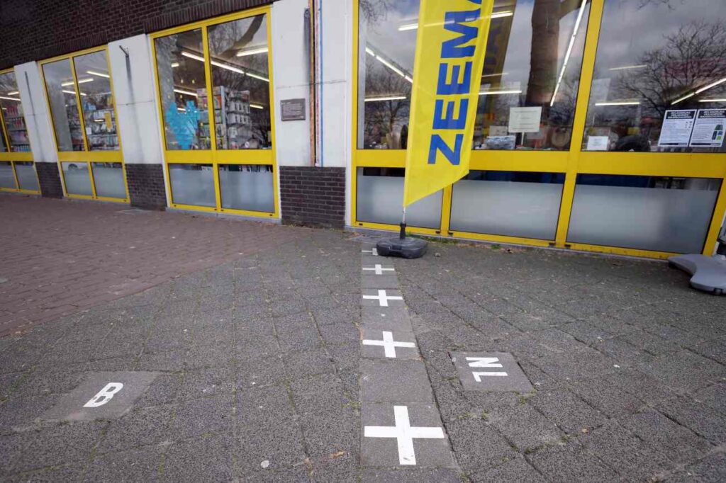 Winkelketen Zeeman in Baarle-Hertog op de grens tussen Nederland en België.