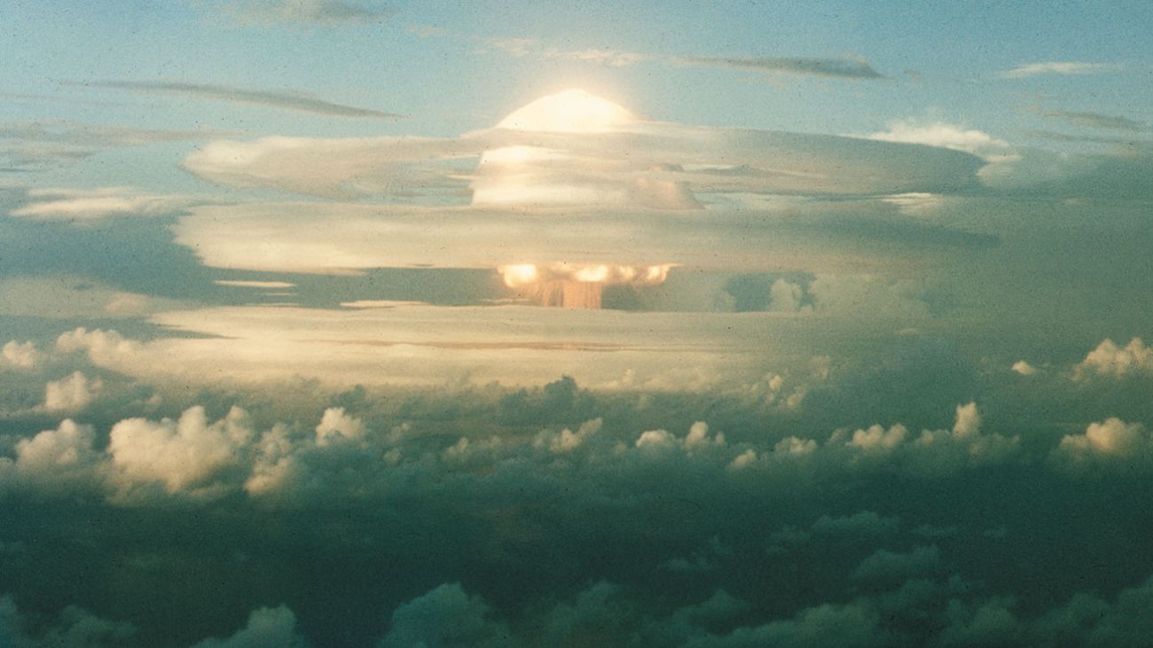 paddenstoelwolk van de eerste waterstofbom explosie ooit, etenewak