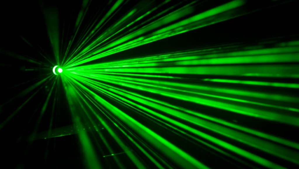 Groene laserstralen