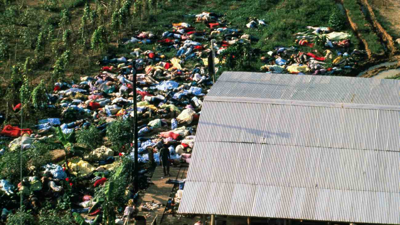 Een luchtfoto van de massazelfmoord in Jonestown